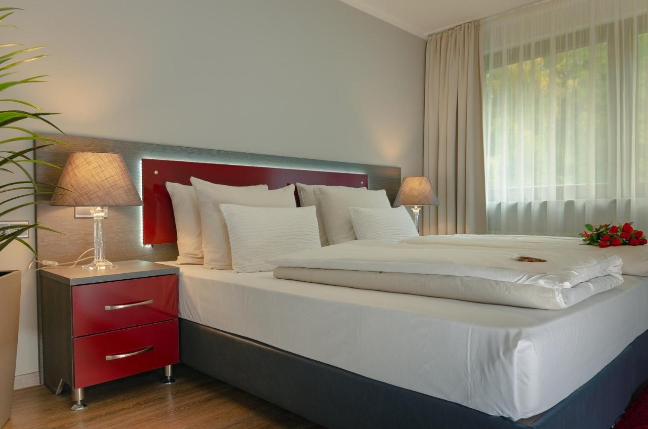 Waldhotel Sindelfingen Am Eichholz Εξωτερικό φωτογραφία
