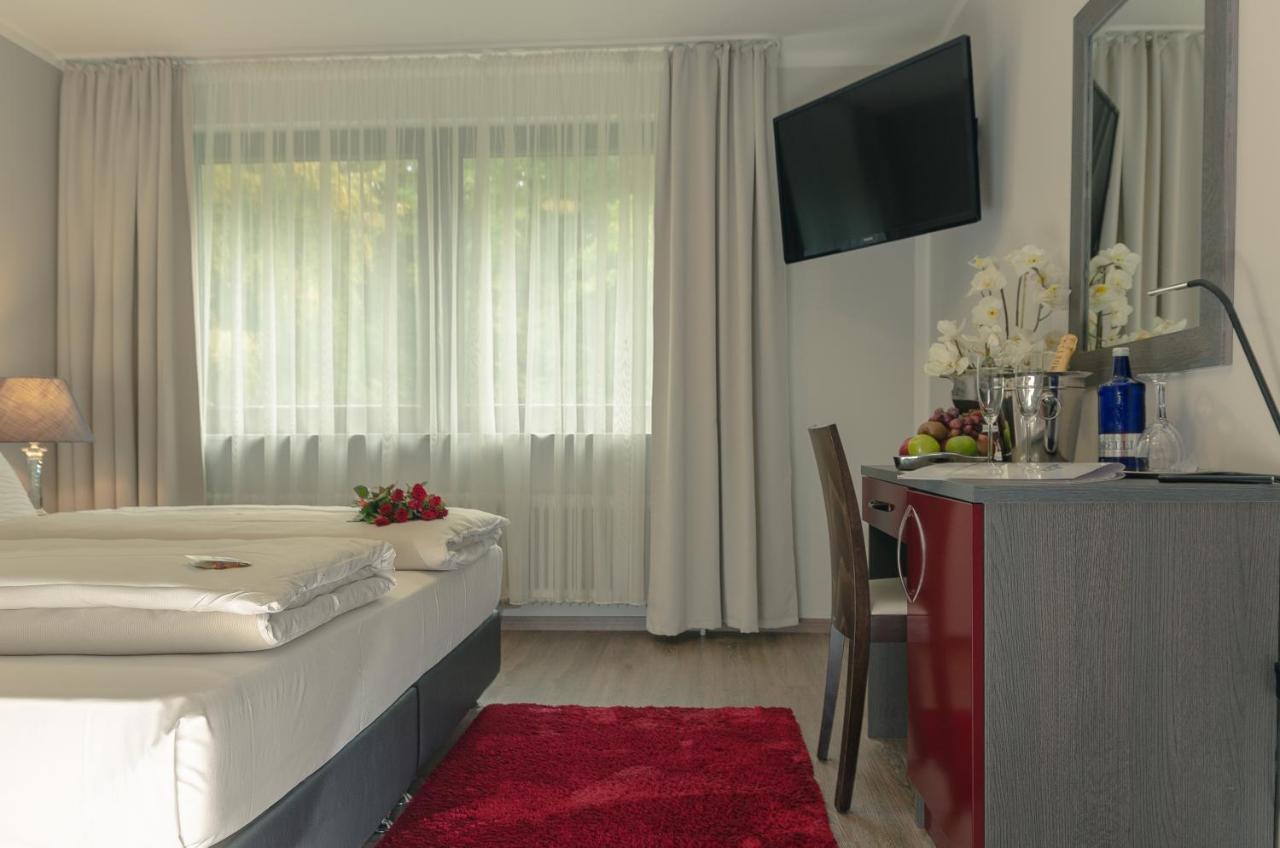 Waldhotel Sindelfingen Am Eichholz Εξωτερικό φωτογραφία
